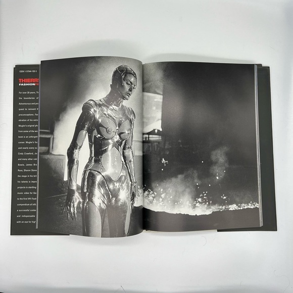 Thierry Mugler Fashion Fetish Fantasy Book 1998 - Picture 4 of 5